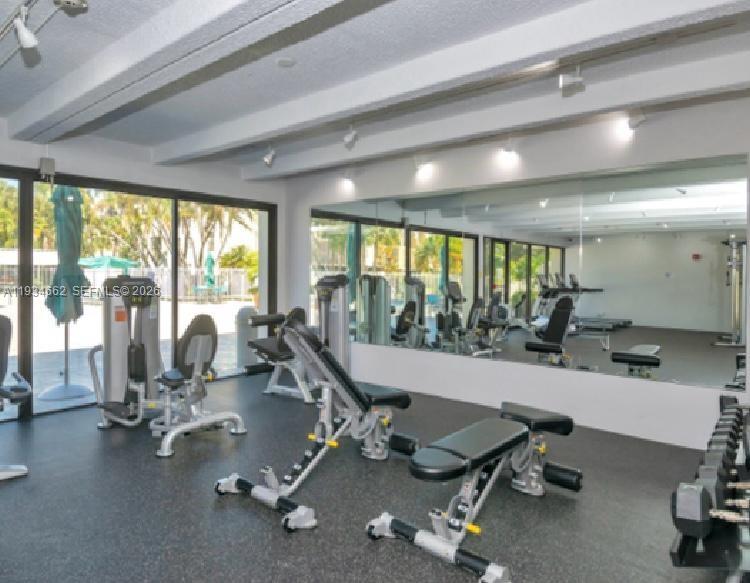 VILLA DORADA - Residential