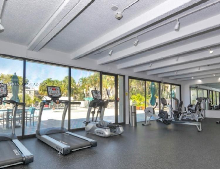 VILLA DORADA - Residential