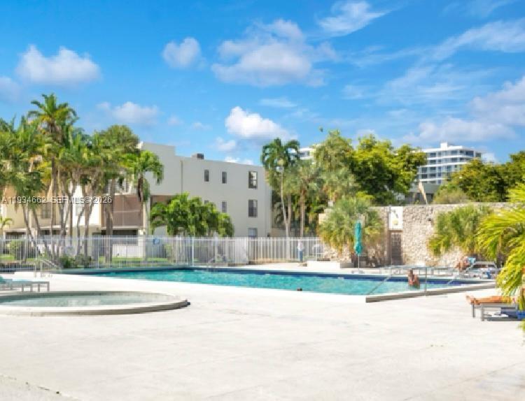 VILLA DORADA - Residential