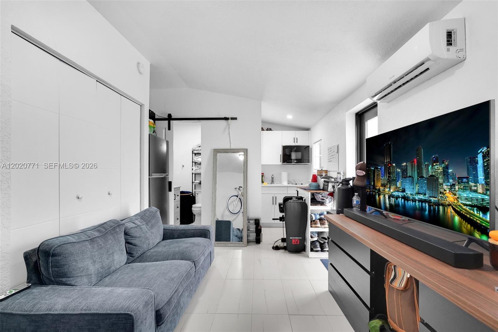 MILLER LAWN - Residential