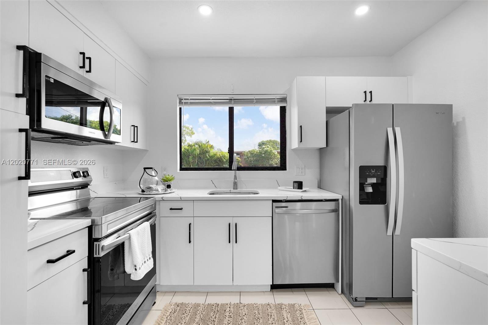 MILLER LAWN - Residential