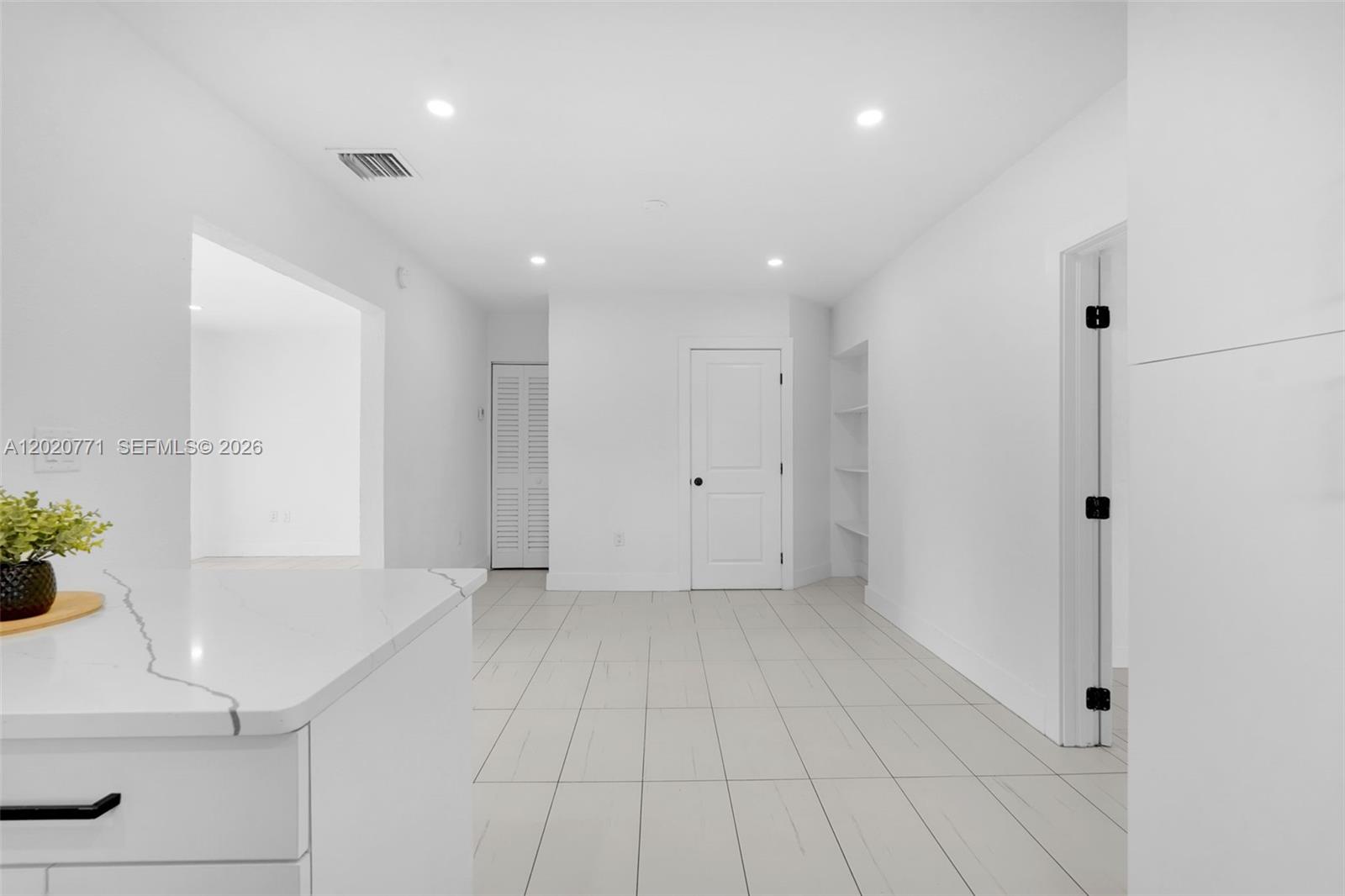 MILLER LAWN - Residential