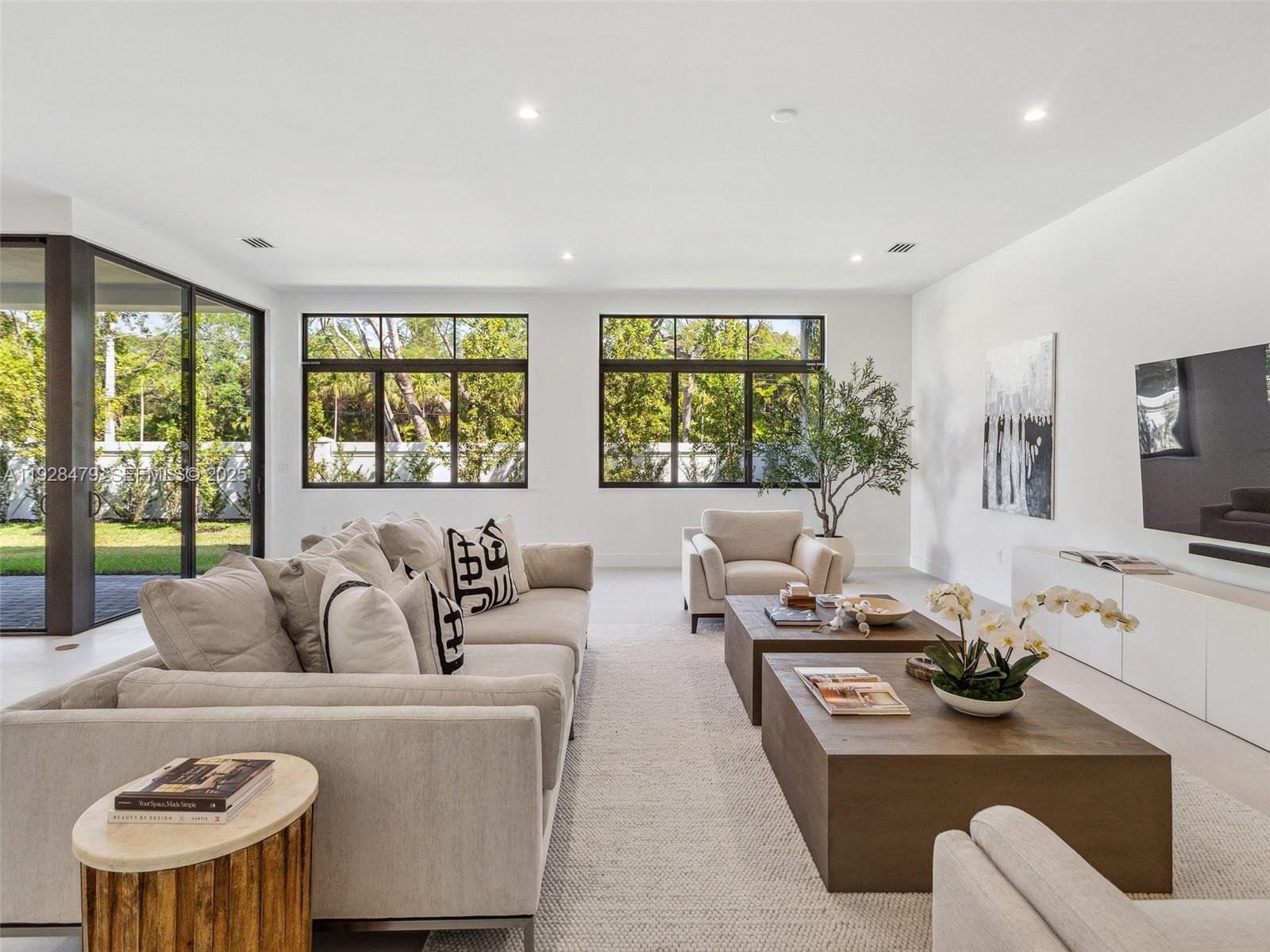 UNIVERSITY BAPTIST CHURCH - Residential