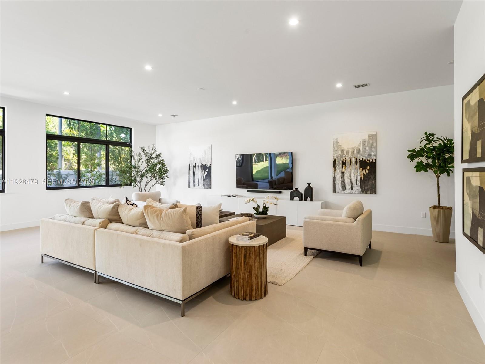 UNIVERSITY BAPTIST CHURCH - Residential