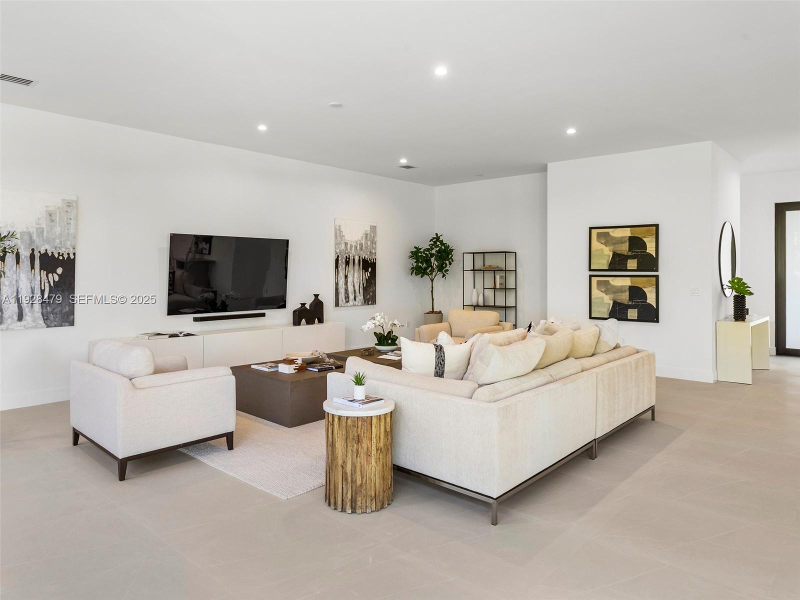 UNIVERSITY BAPTIST CHURCH - Residential