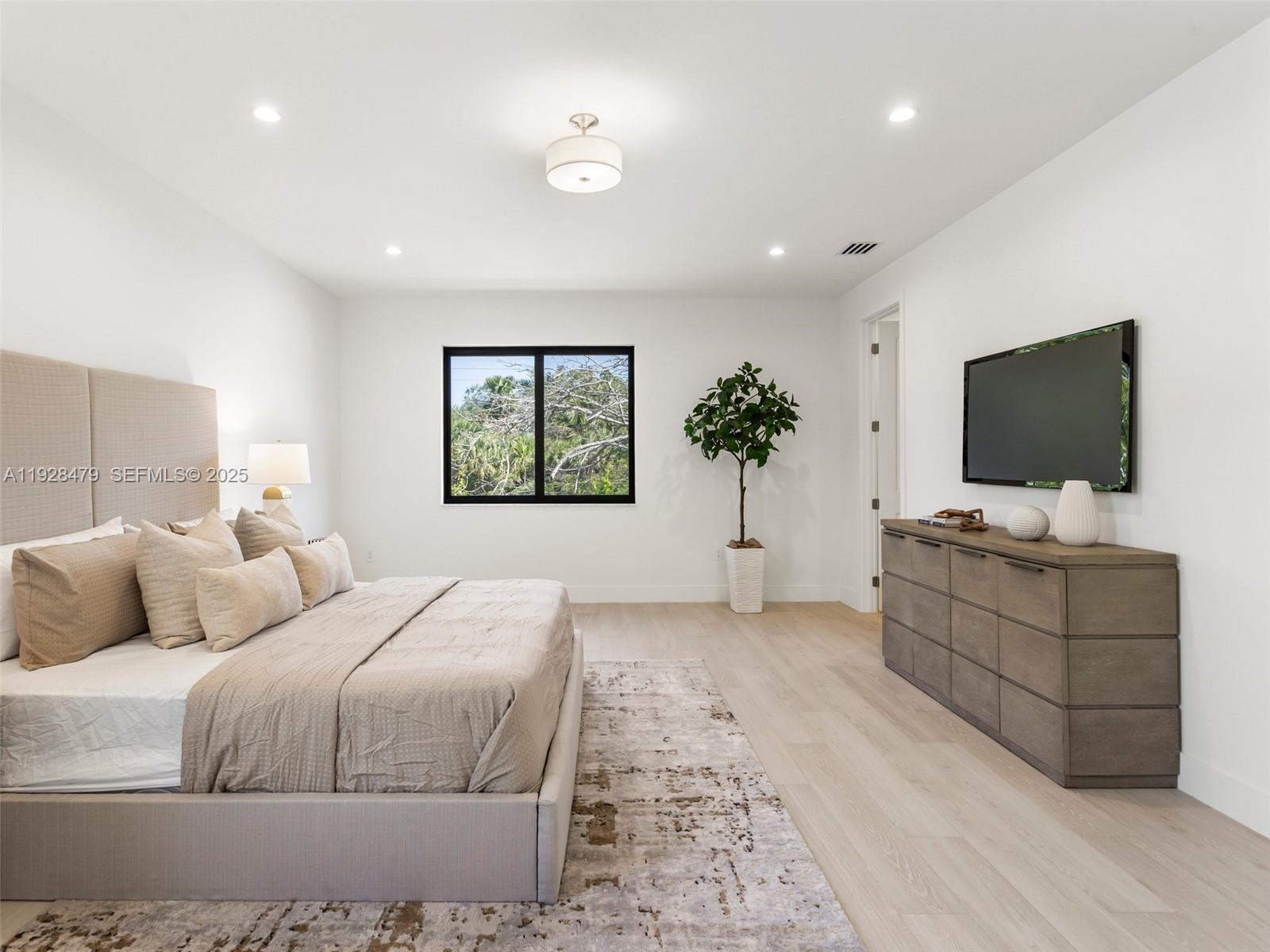 UNIVERSITY BAPTIST CHURCH - Residential