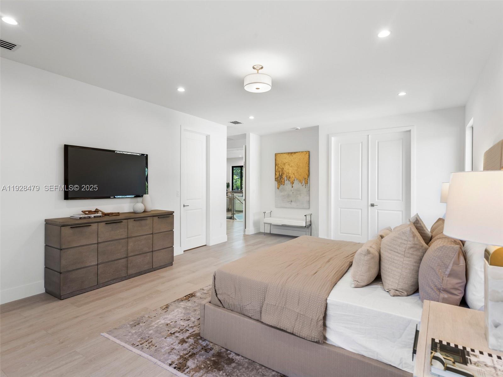 UNIVERSITY BAPTIST CHURCH - Residential