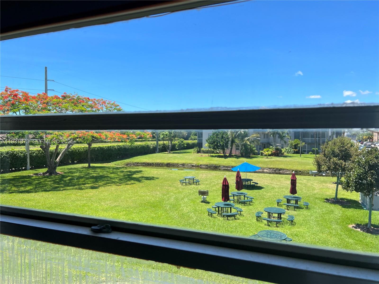 KINGS POINT BURGUNDY COND - Residential Lease