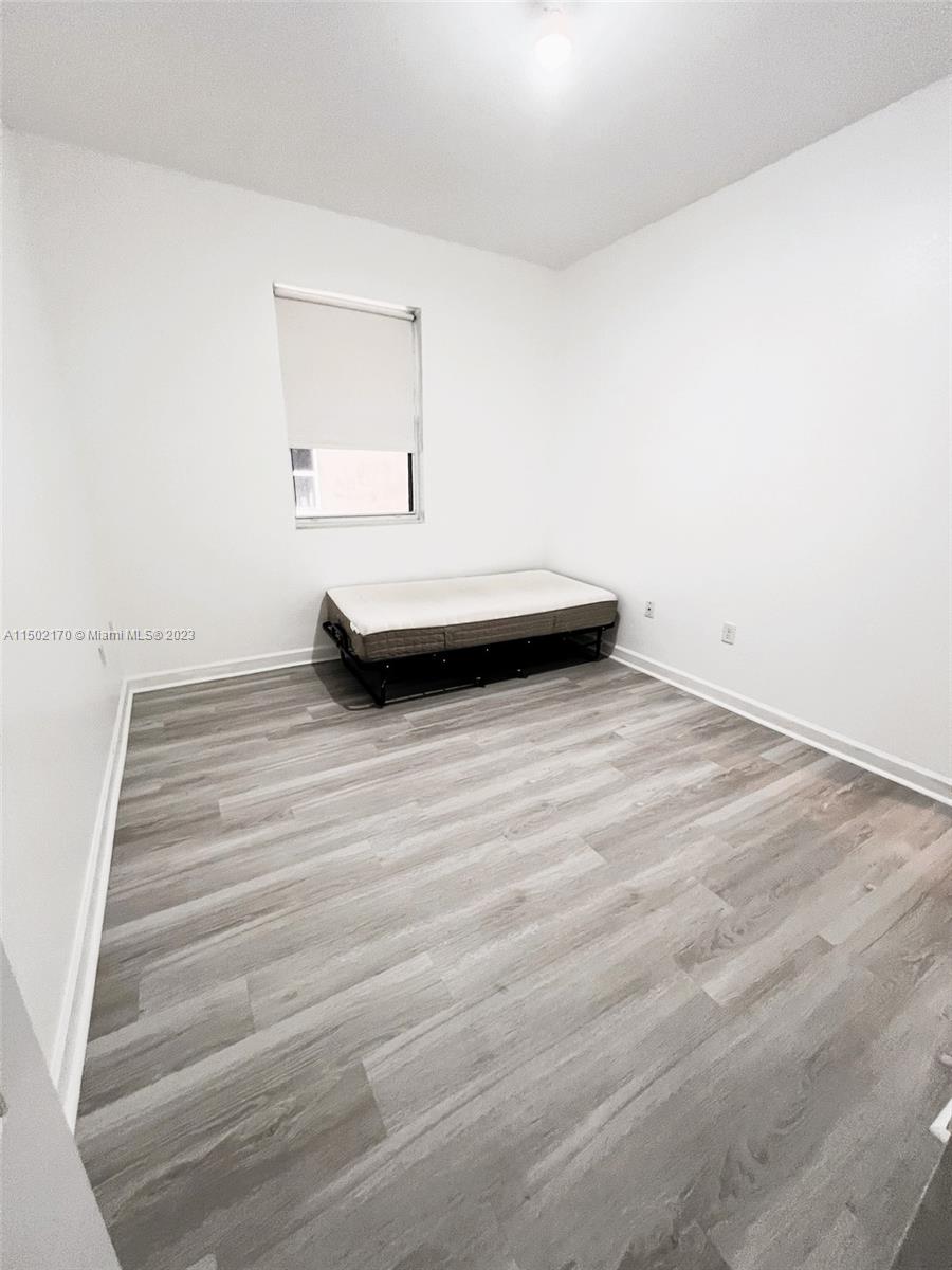 KENDALL COMMONS TOWNHOMES - Residential Lease