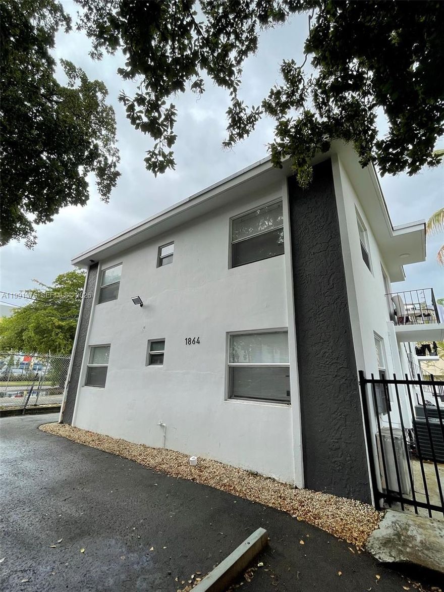 Completely remodeled 2 bed 1 bath! Kitchen features granite countertops, stainless steel appliances. Central A/C. Beautiful bathrooms. Washer/Dryer. 1 assigned parking and guest parking. Live in perfect location in Allapattah, close to Airport, Doral, Downtown Miami, Brickell Avenue, Jackson Memorial Hospital, Design District, Wynwood and Miami Beach. Free Application and Fast Approval. First, last and security deposit, background check required. Ready for immediate move in.