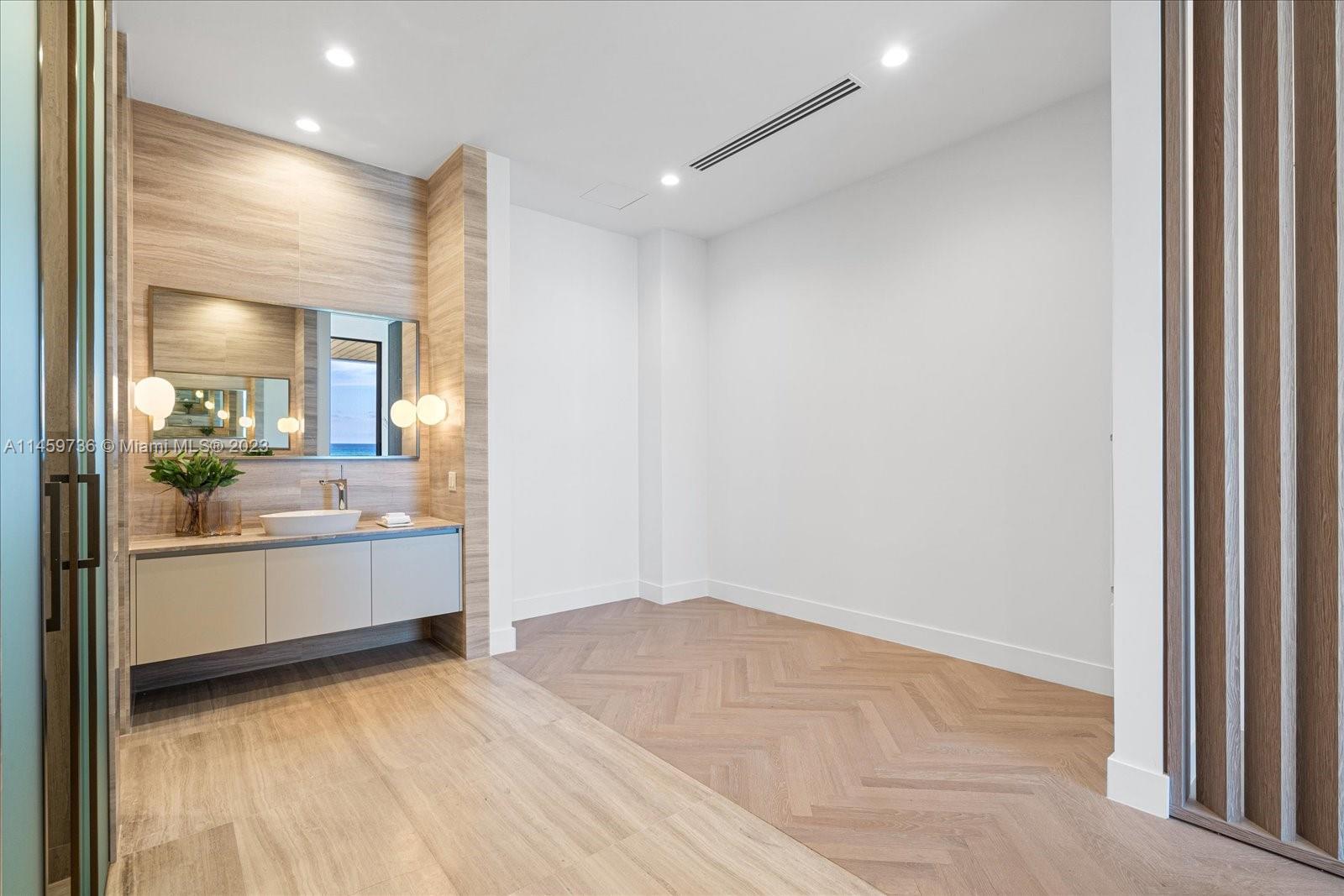 57 OCEAN CONDO - Residential