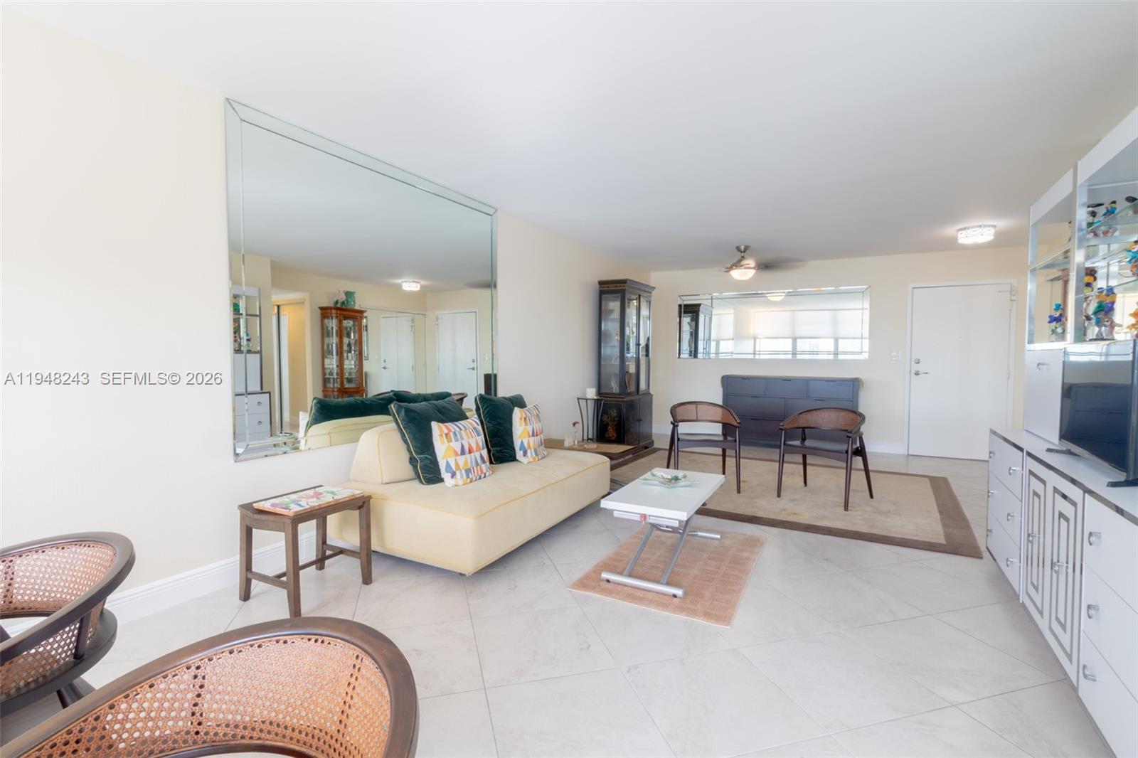 WINSTON TOWERS 100 CONDO - Residential