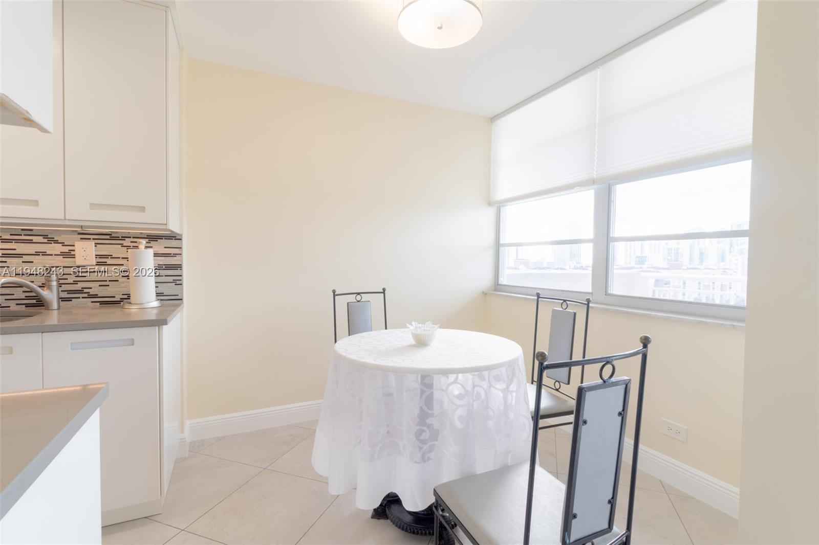 WINSTON TOWERS 100 CONDO - Residential