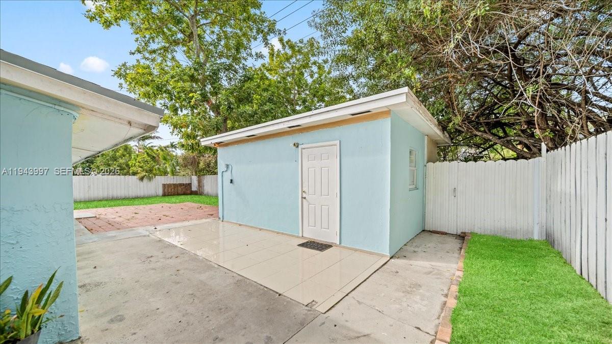 BELL GARDENS - Residential