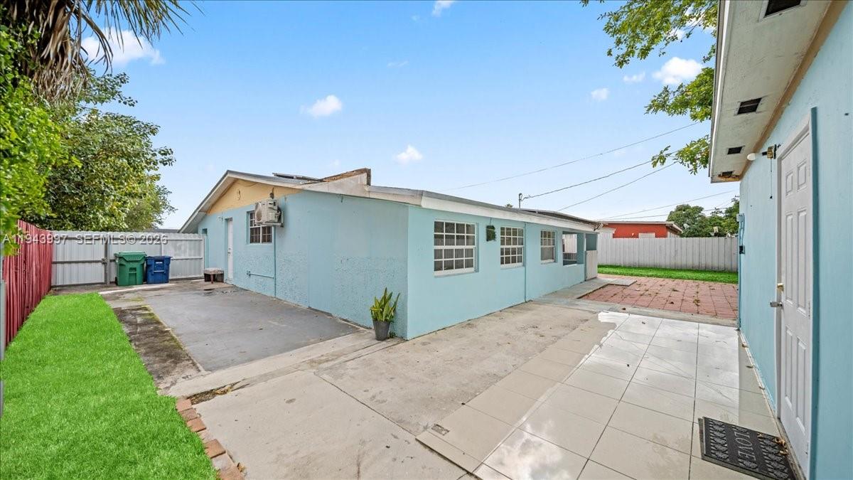 BELL GARDENS - Residential