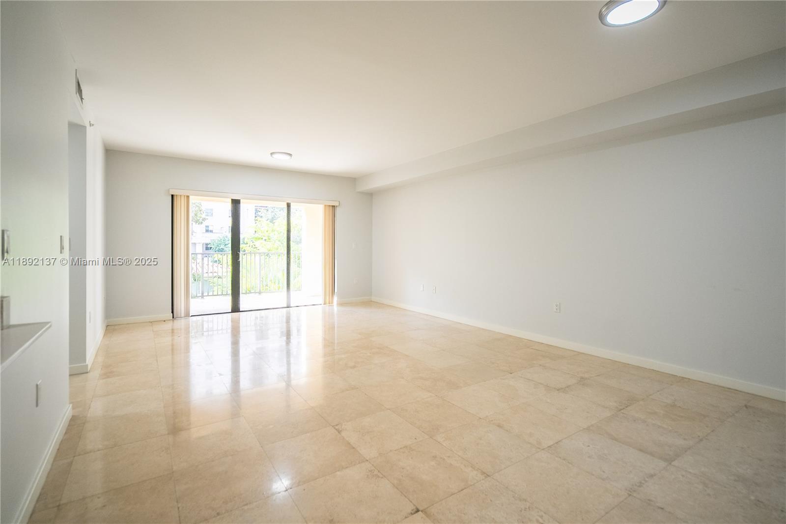 CORAL GABLES SEC K - Residential Lease