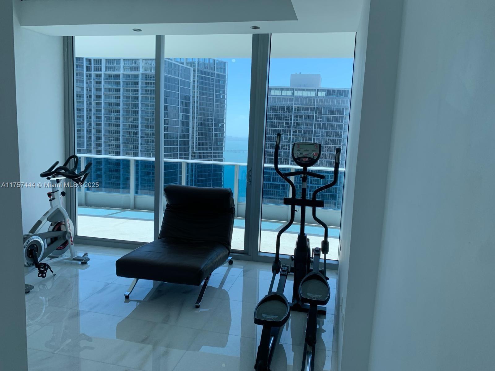 200 Biscayne Boulevard Way 4702