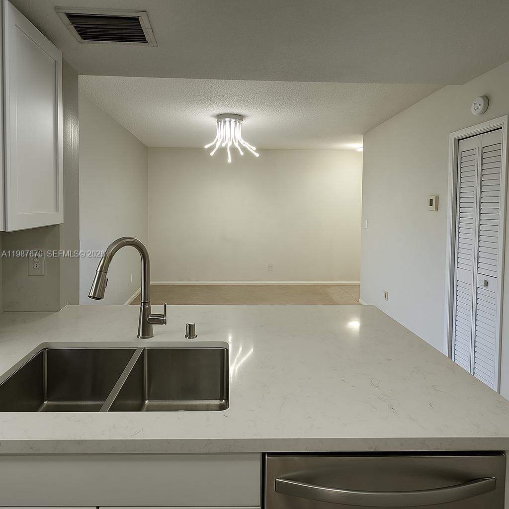 SOLEIL AT FONTAINEBLEAU C - Residential Lease