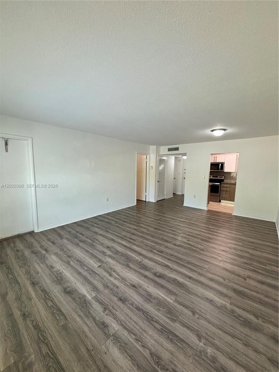 7470 Miami Lakes Dr B208