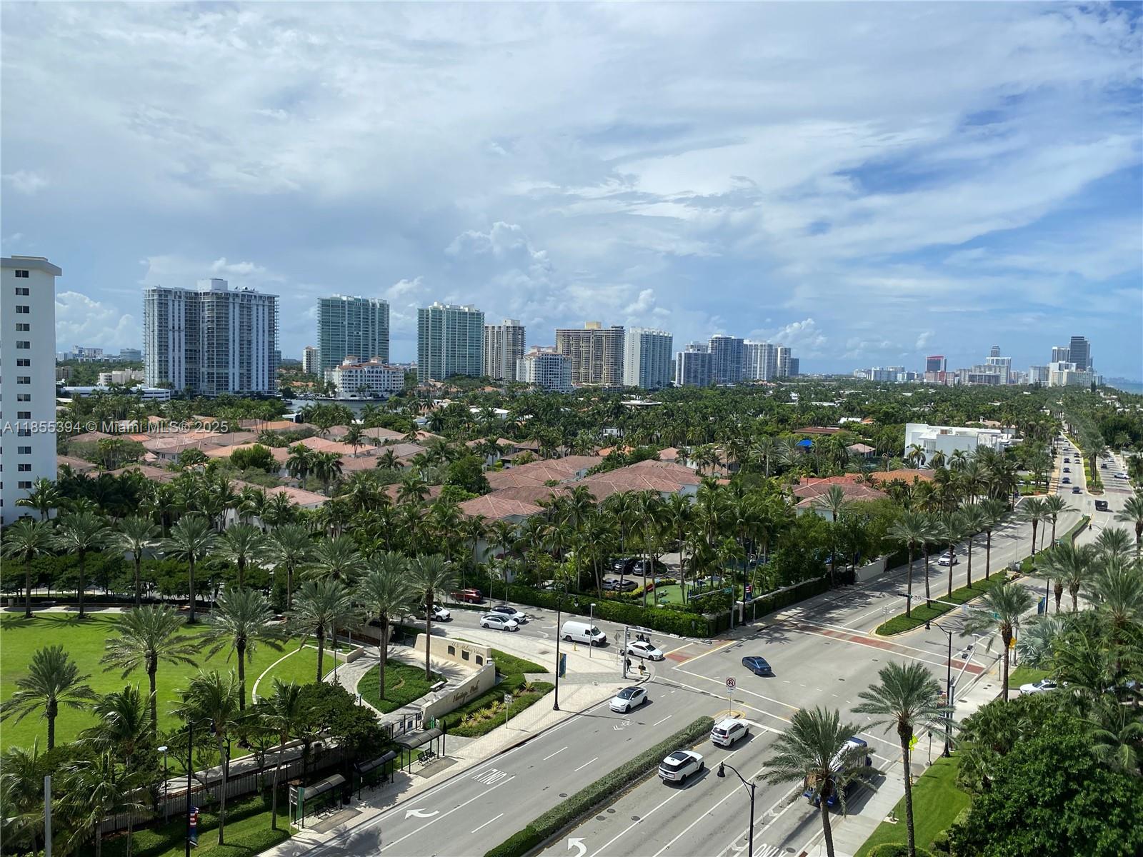 THE AVENTURA BEACH CLUB C - Residential