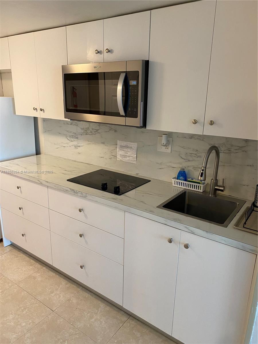 THE AVENTURA BEACH CLUB C - Residential