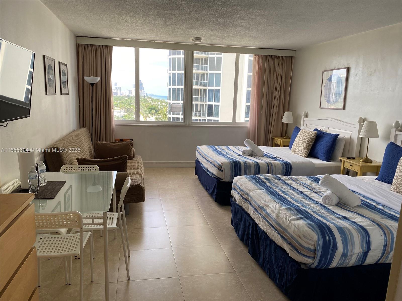 THE AVENTURA BEACH CLUB C - Residential