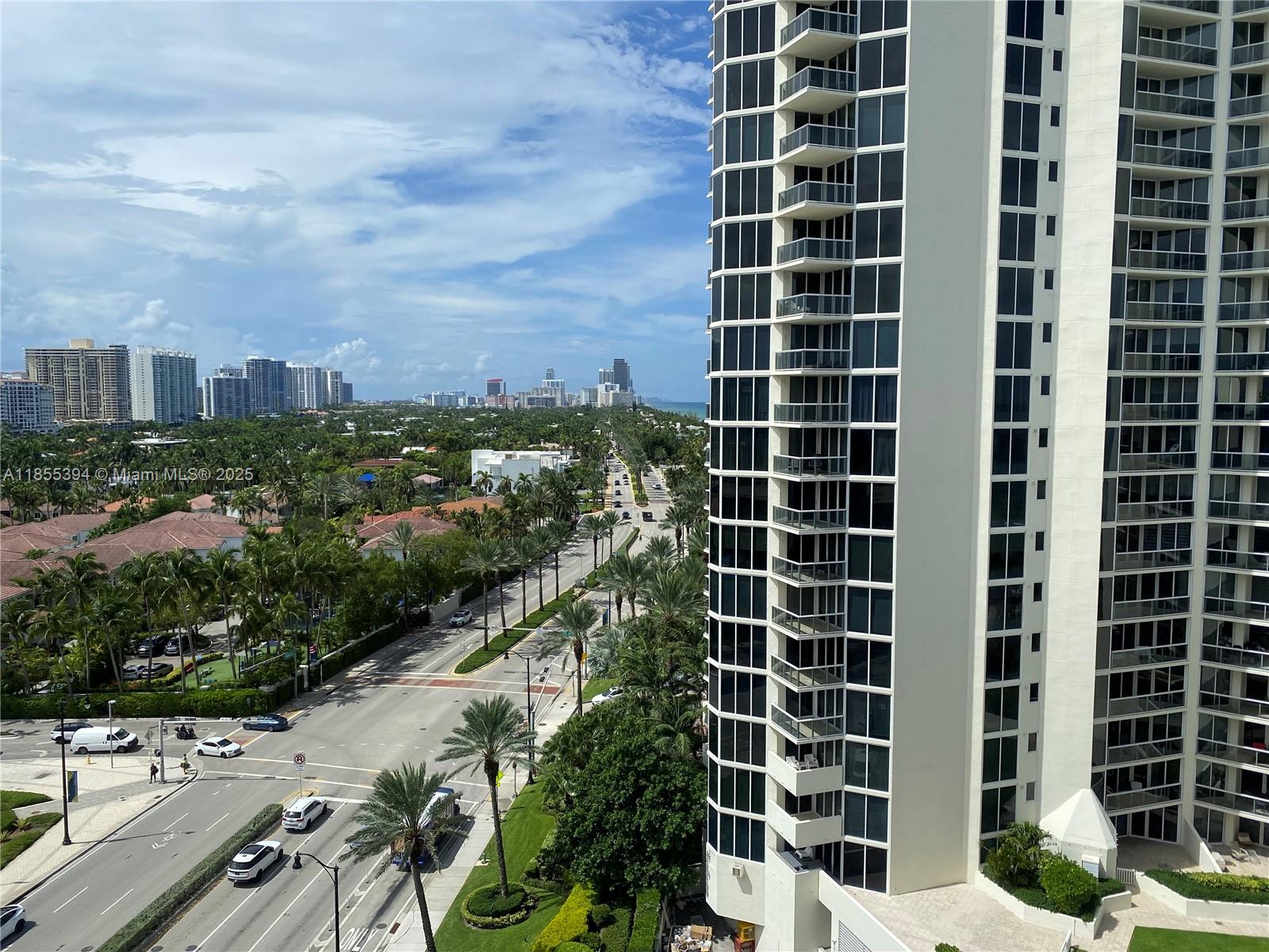 THE AVENTURA BEACH CLUB C - Residential