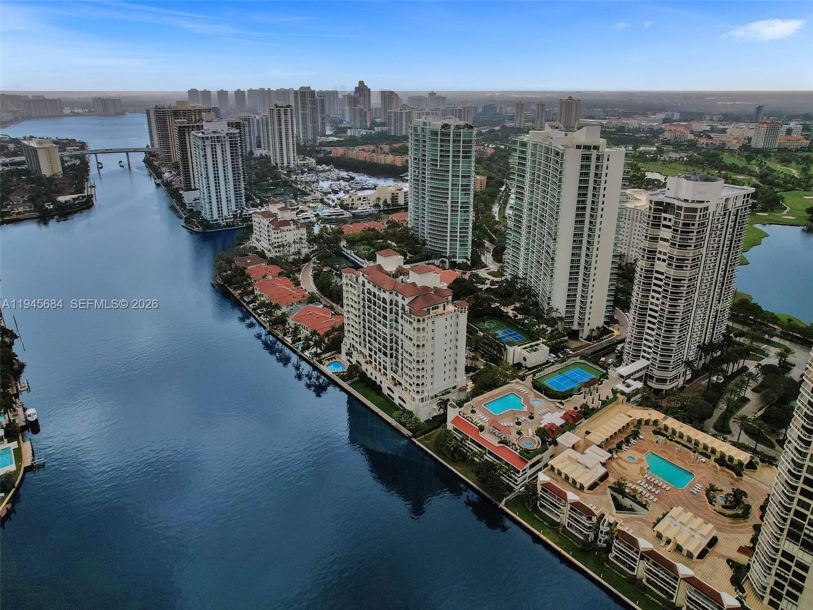 TOWERS OF PORTO VITA-SOUT - Residential