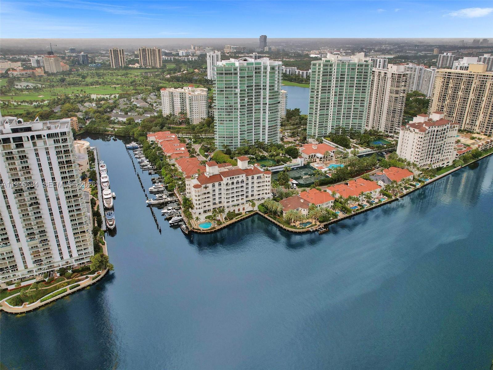 TOWERS OF PORTO VITA-SOUT - Residential