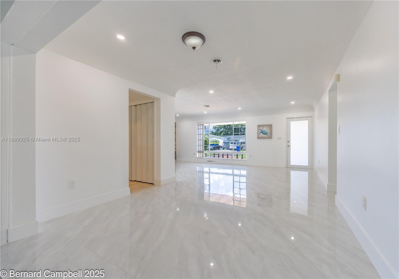 MIRAMAR ISLES SEC 3 - Residential
