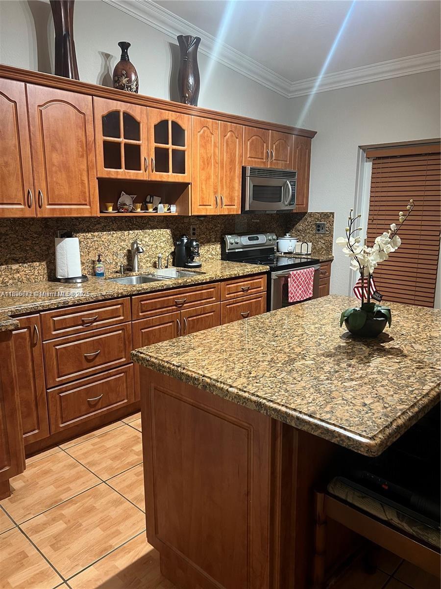 GABRIELLA CONDO CENTER - Residential Lease