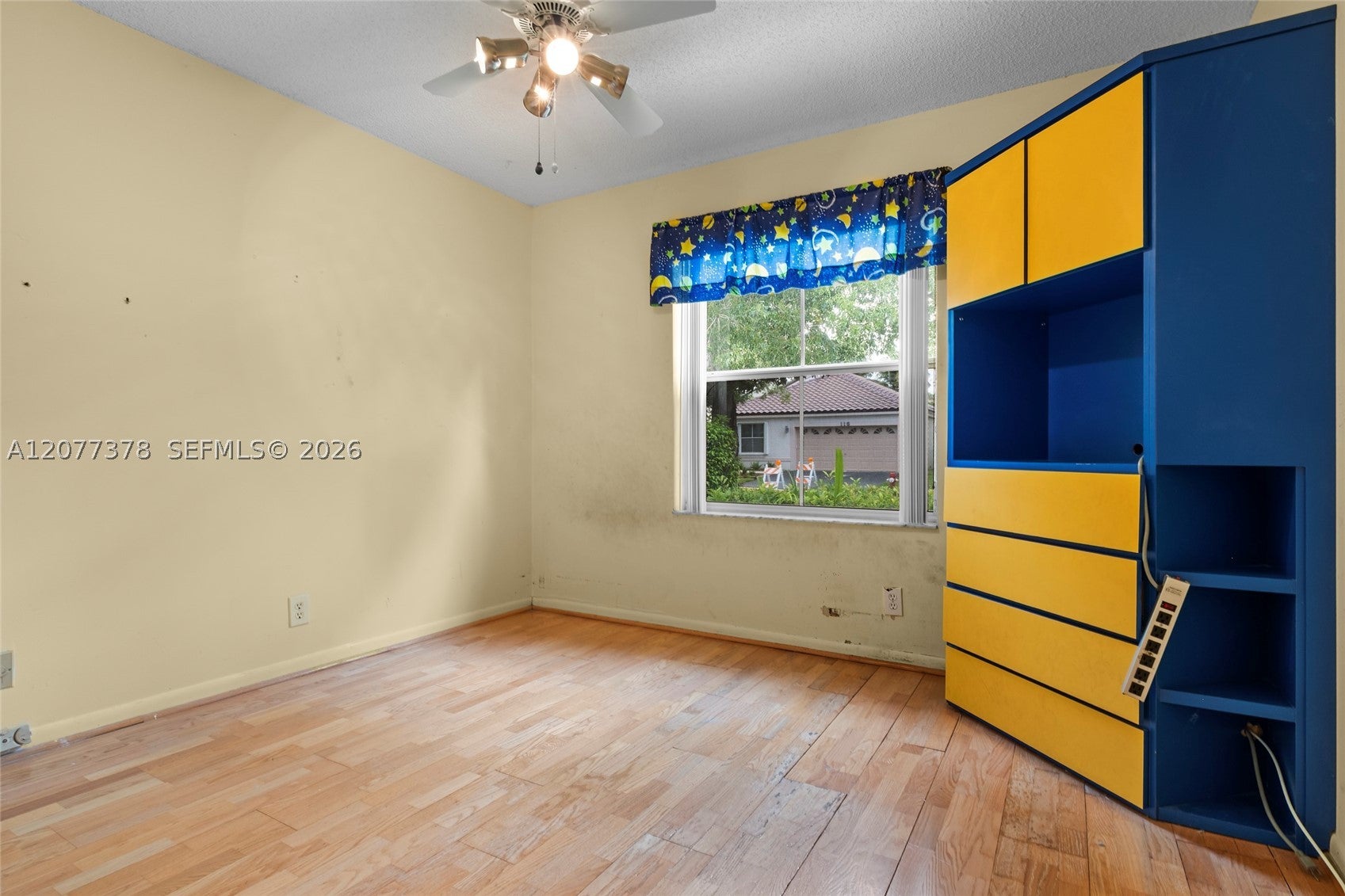 113 W Bayridge Dr
