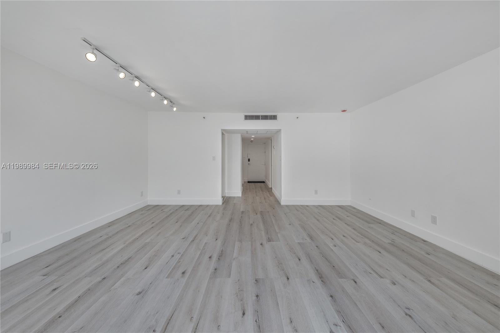 THE DECOPLAGE CONDO - Residential Lease