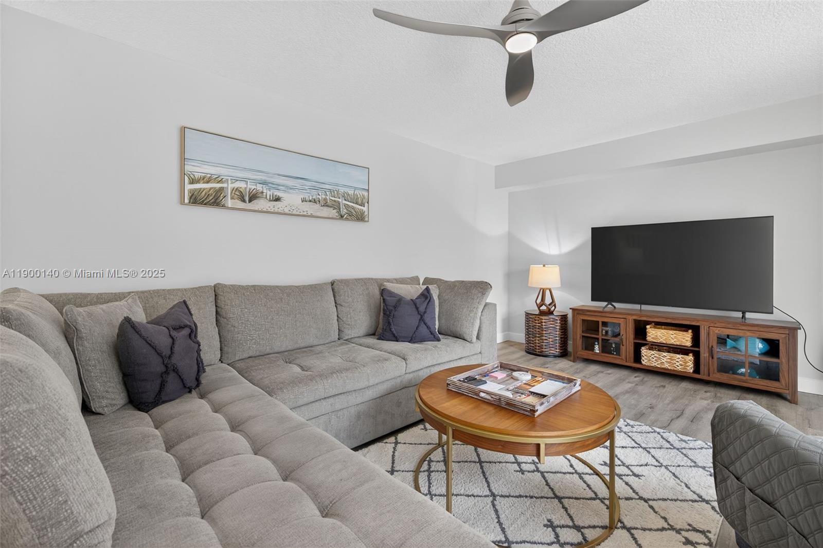 RIVER - Residential Lease