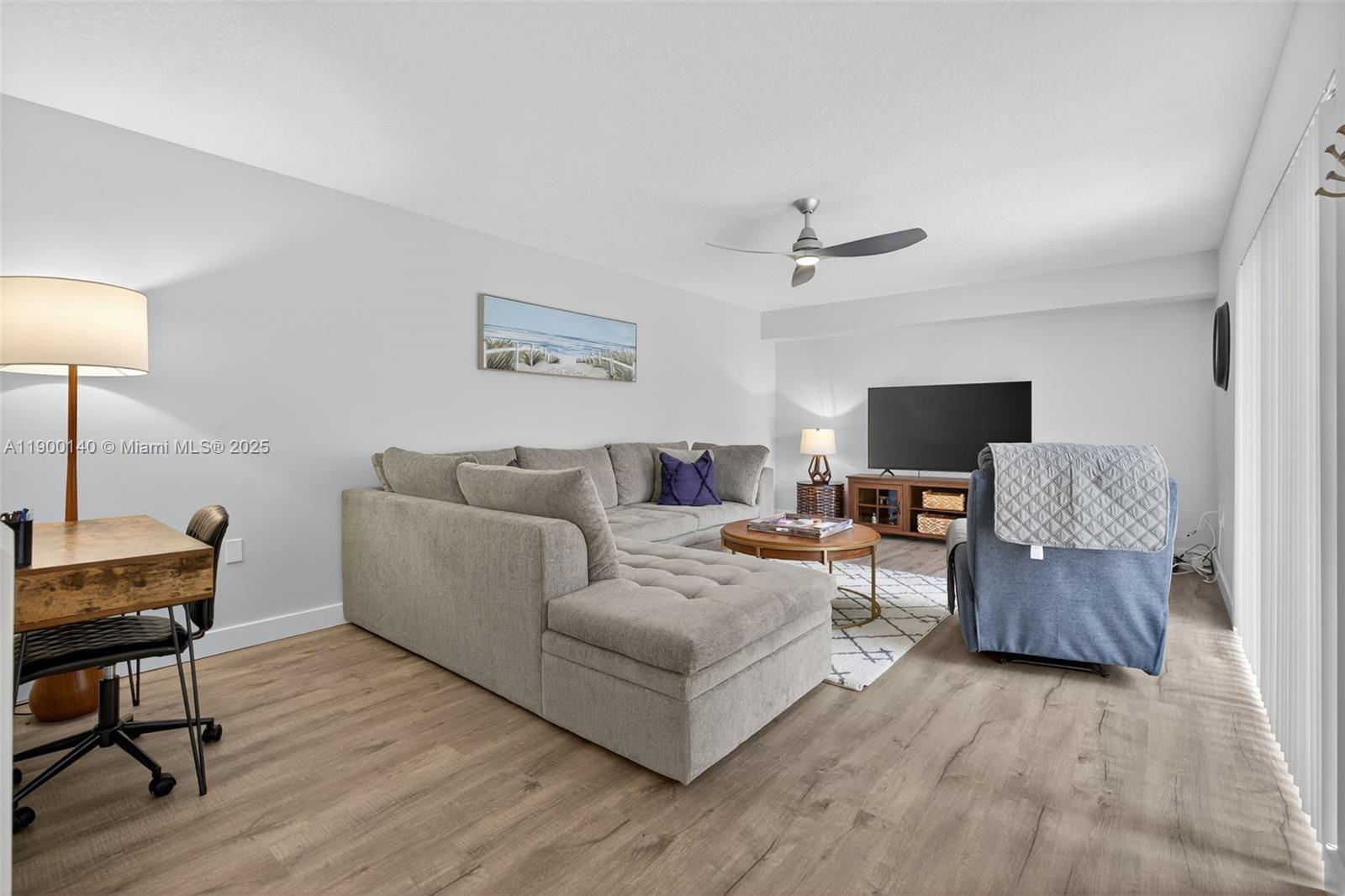 RIVER - Residential Lease