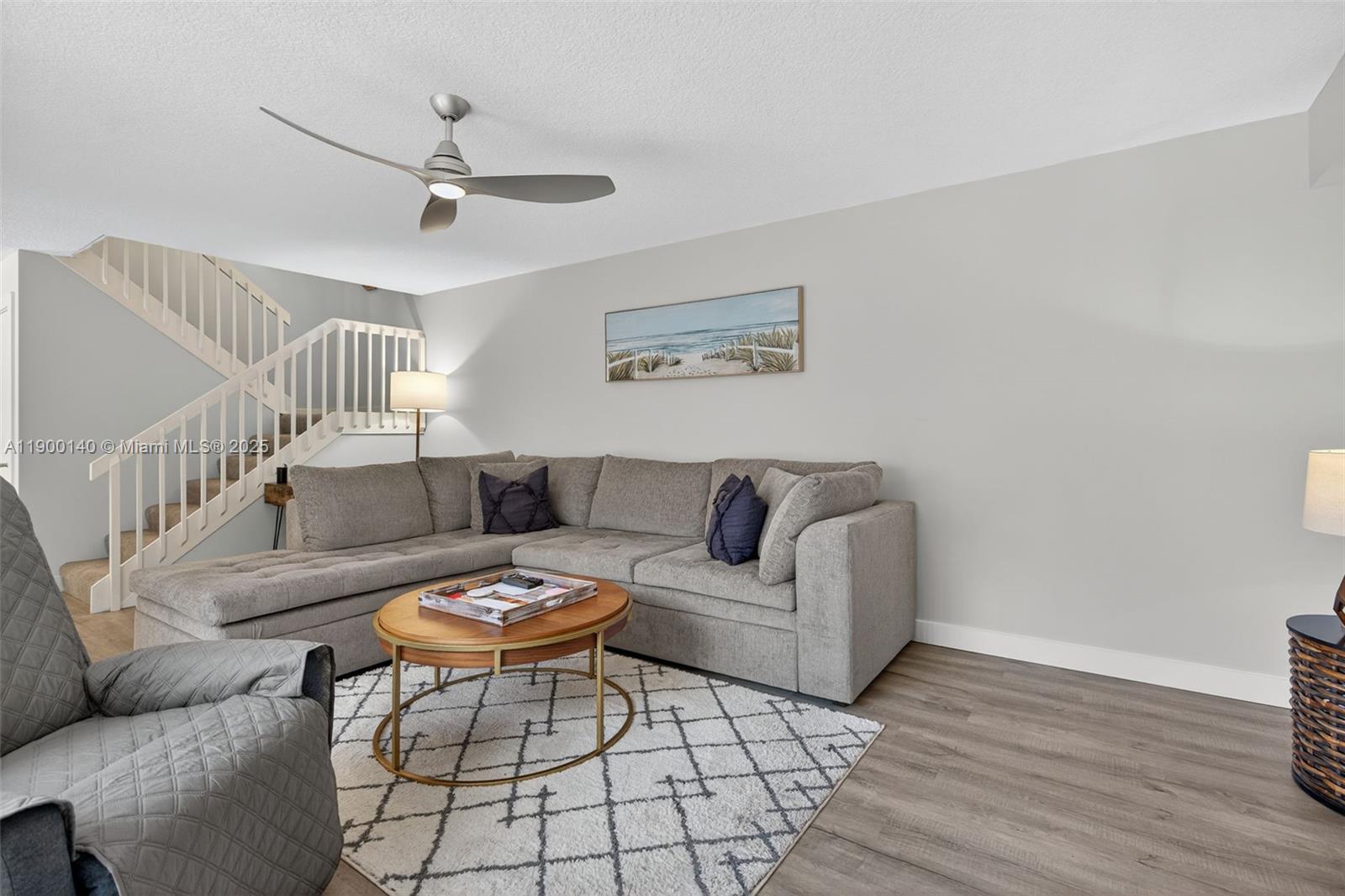 RIVER - Residential Lease