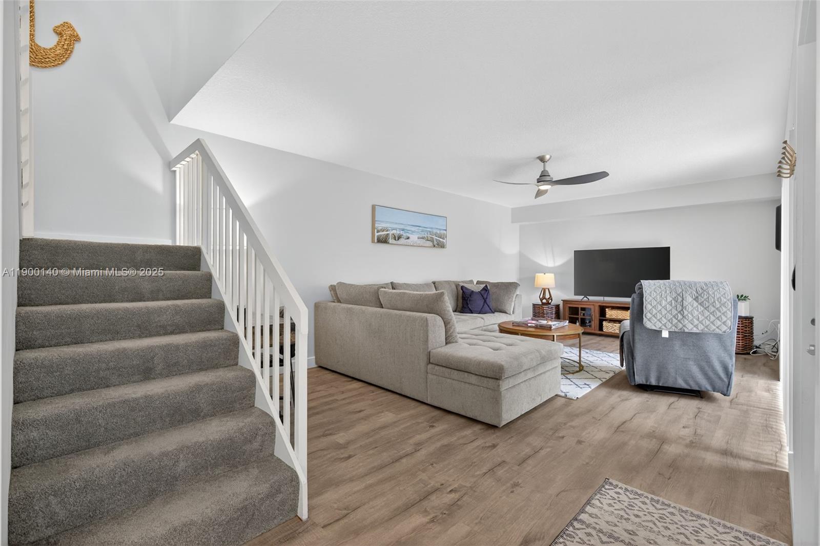 RIVER - Residential Lease