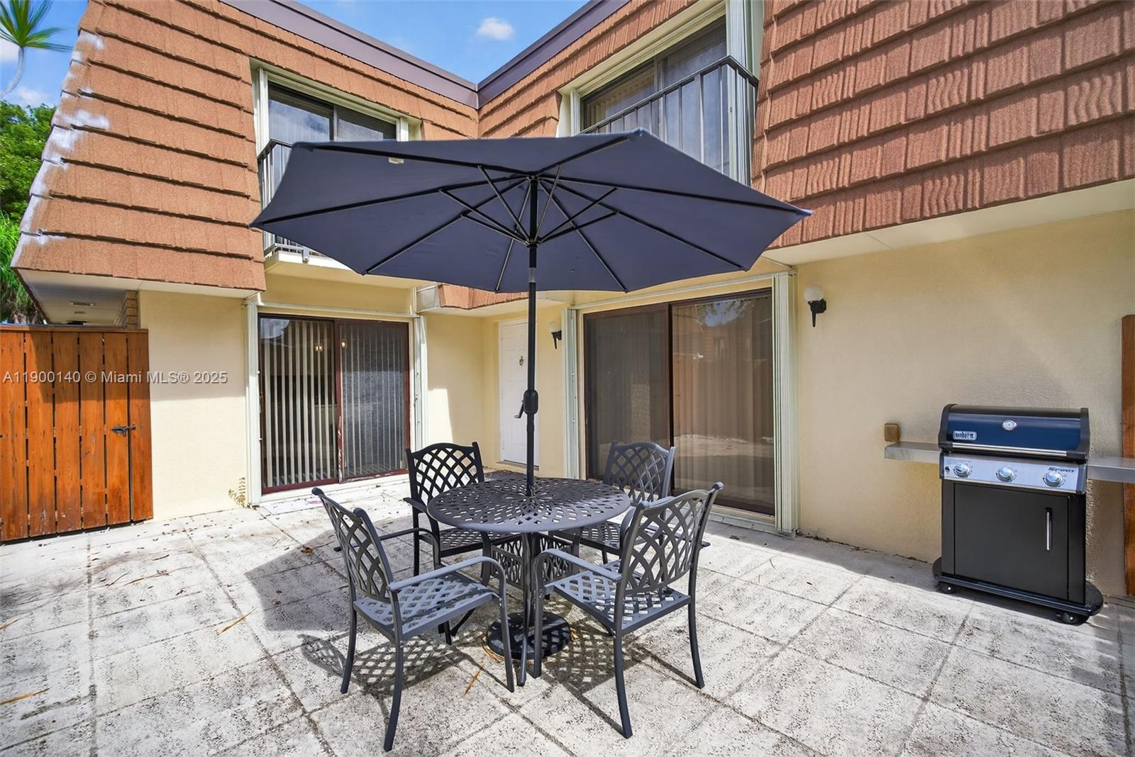 RIVER - Residential Lease