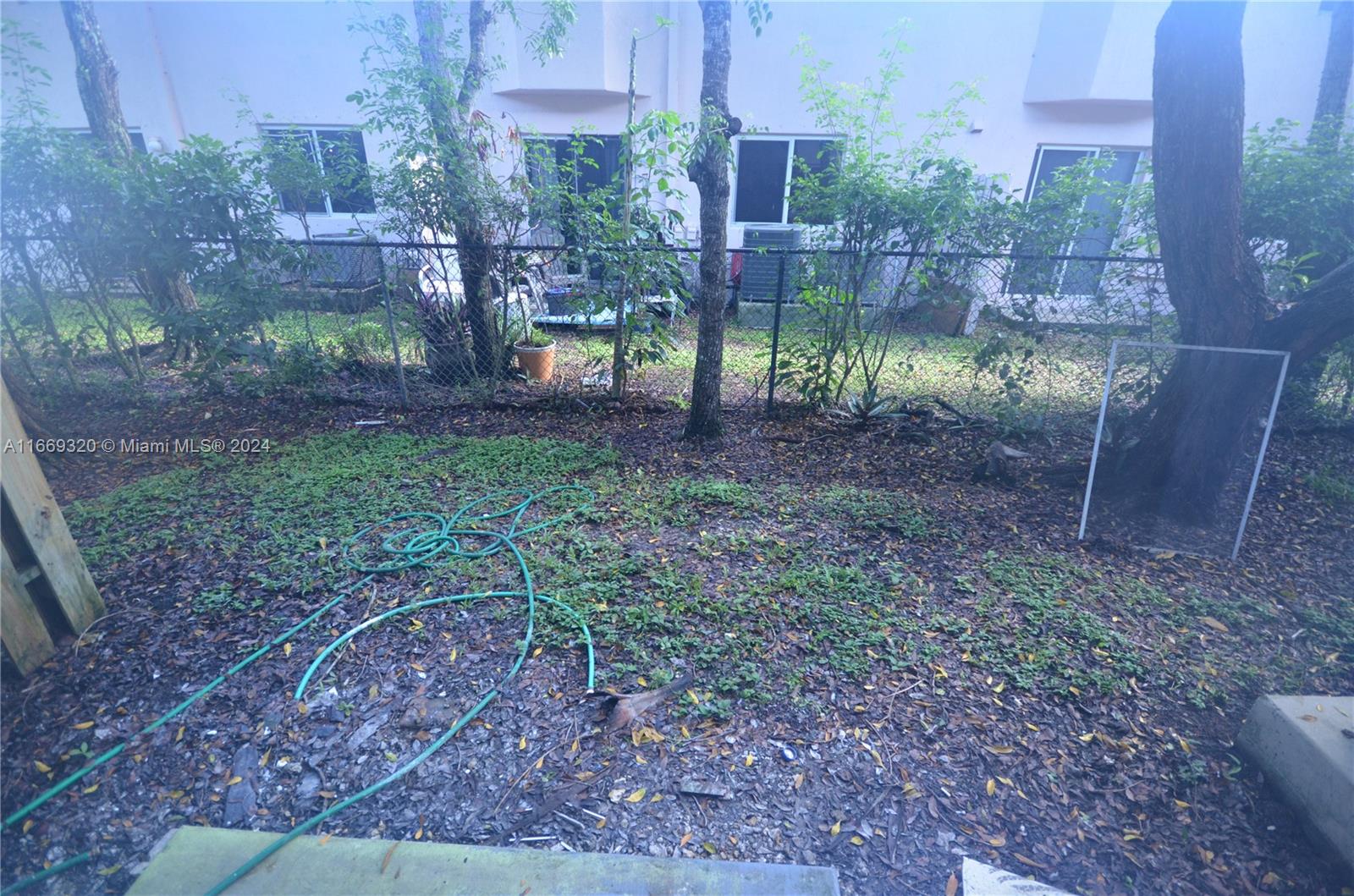 VENETIA GARDENS SOUTH CON - Residential Lease