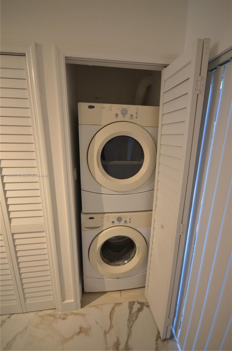 VENETIA GARDENS SOUTH CON - Residential Lease