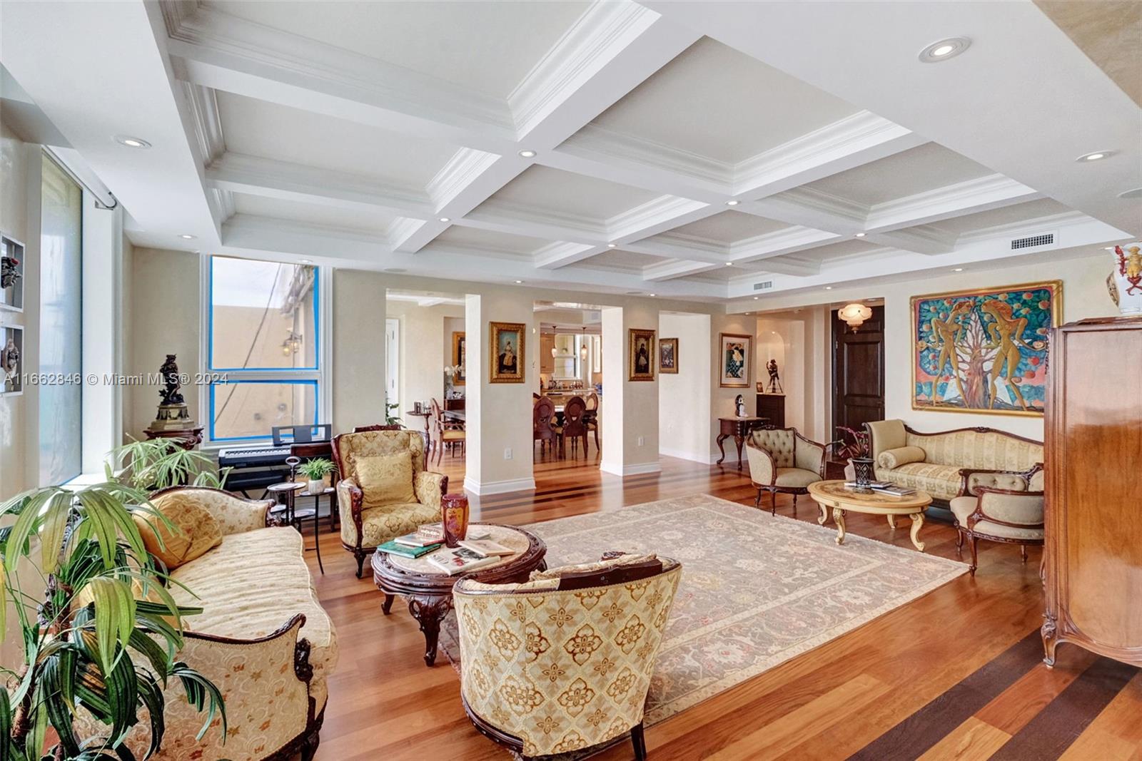 BALMORAL CONDO - Residential