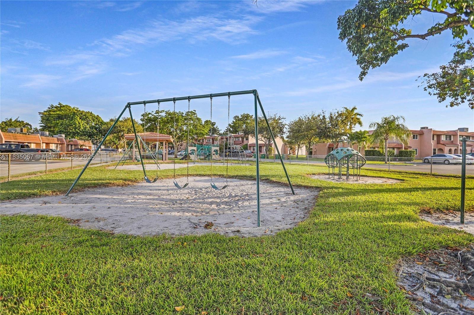 VALENCIA VILLAGE CONDO PH - Residential