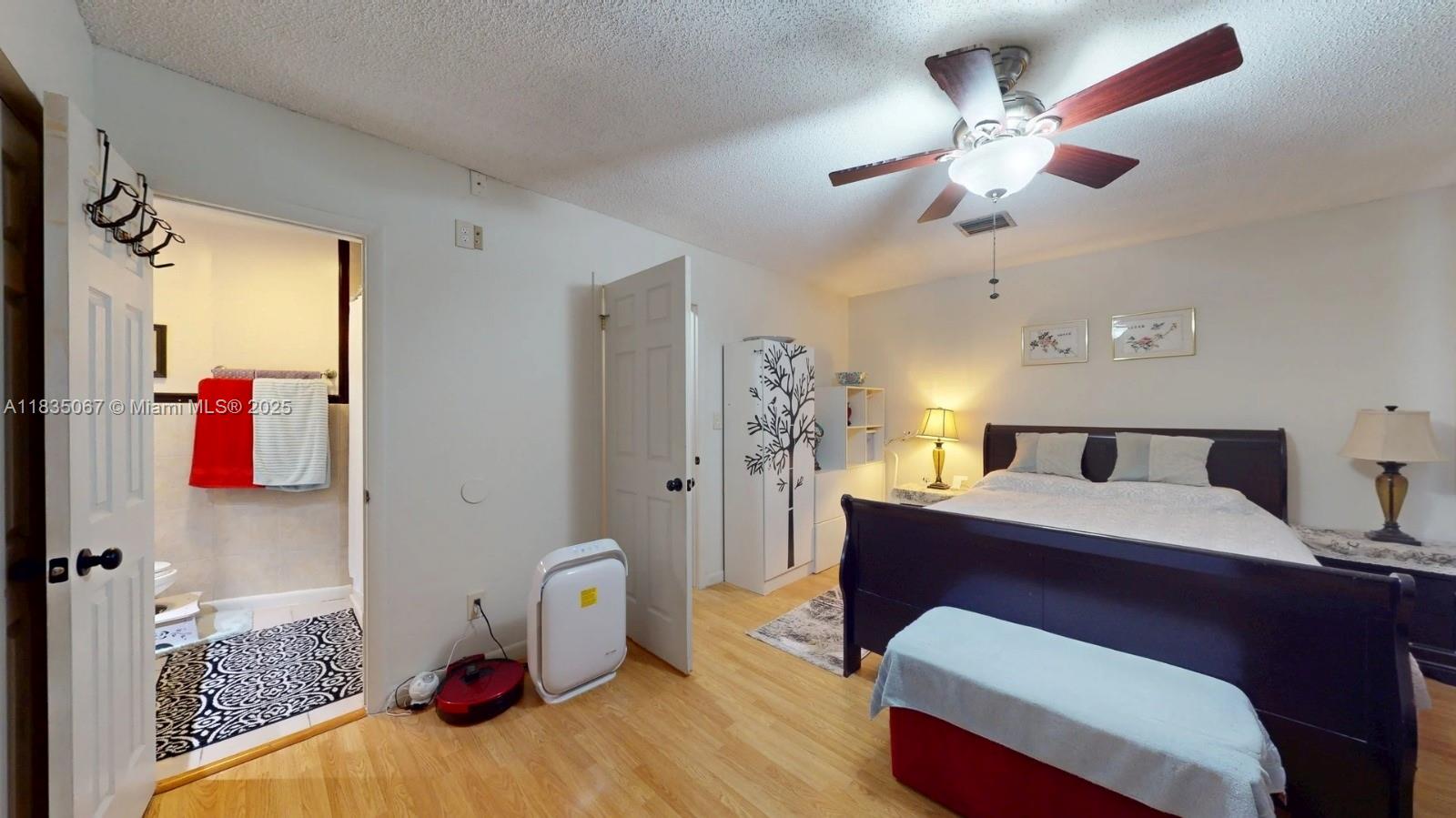 VALENCIA VILLAGE CONDO PH - Residential