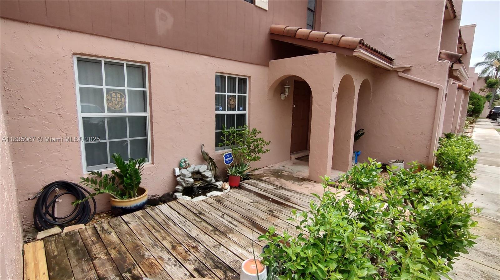 VALENCIA VILLAGE CONDO PH - Residential