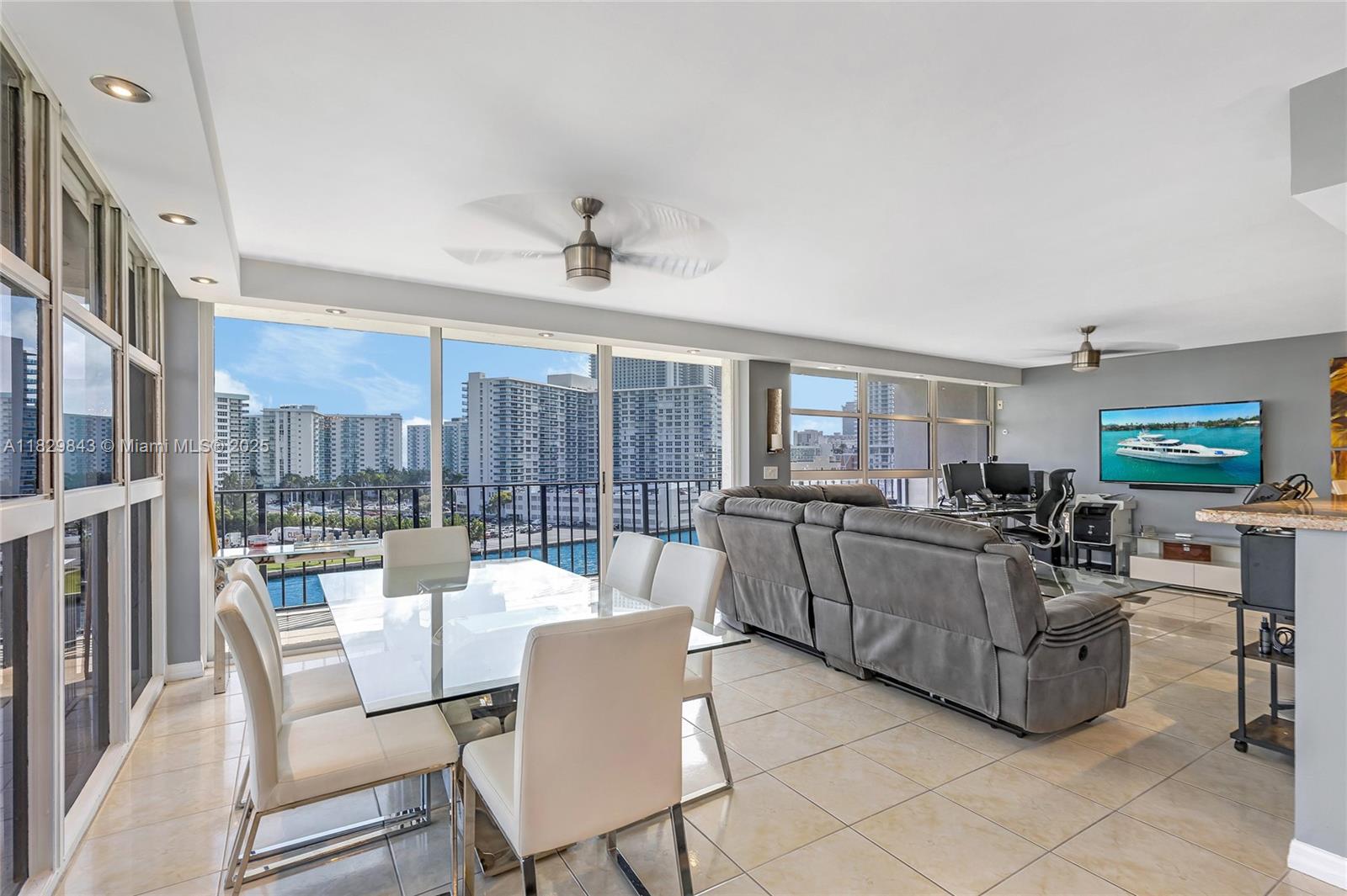 200 LESLIE CONDO - Residential