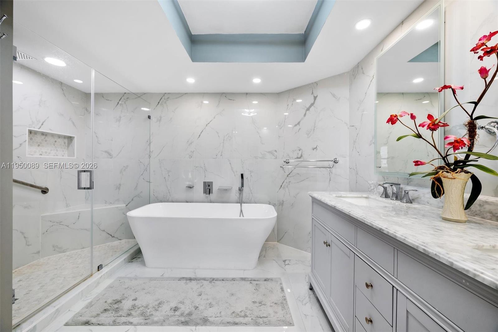 1000 ISL BLVD WILLIAMS IS - Residential