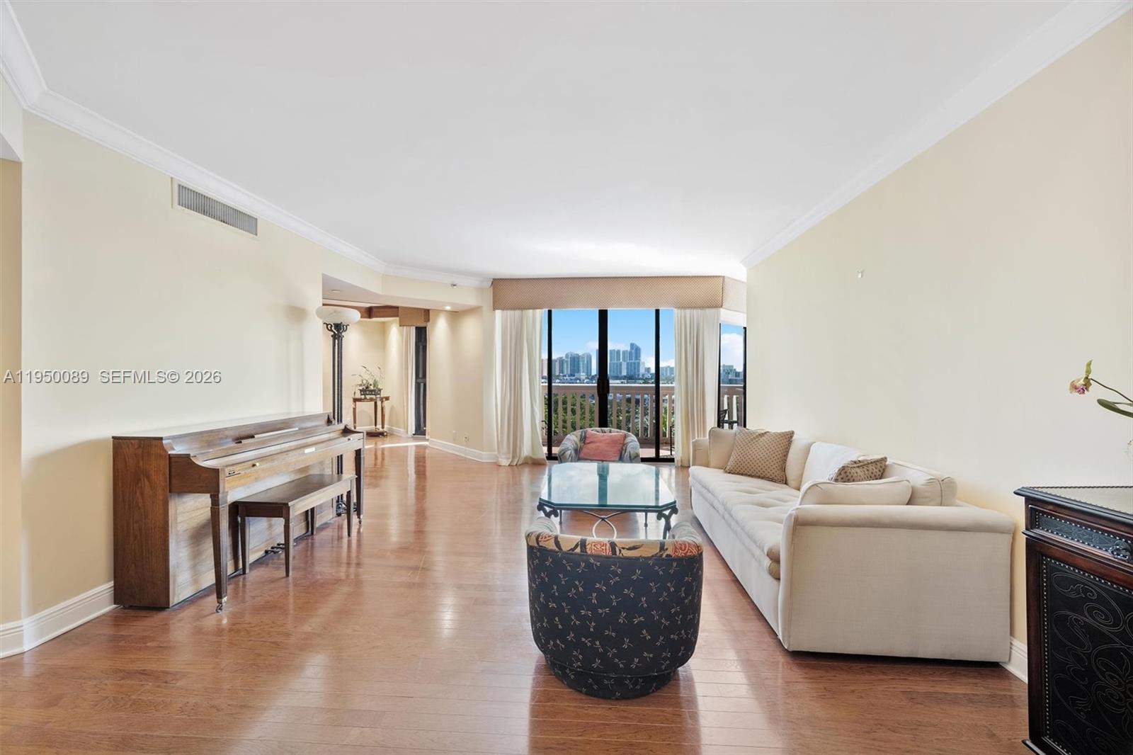 1000 ISL BLVD WILLIAMS IS - Residential