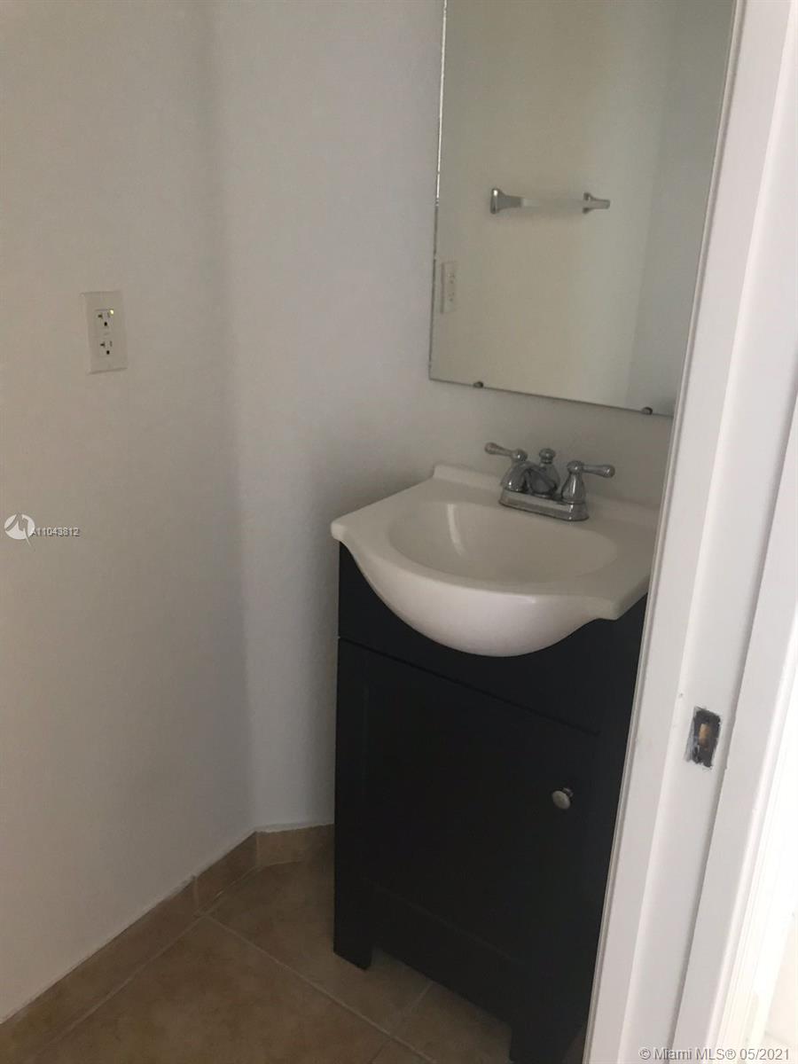 CORONADO TO DORAL VI COND - Residential Lease