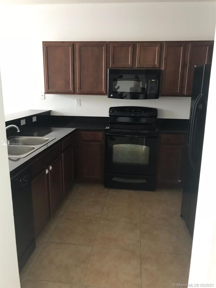 CORONADO TO DORAL VI COND - Residential Lease
