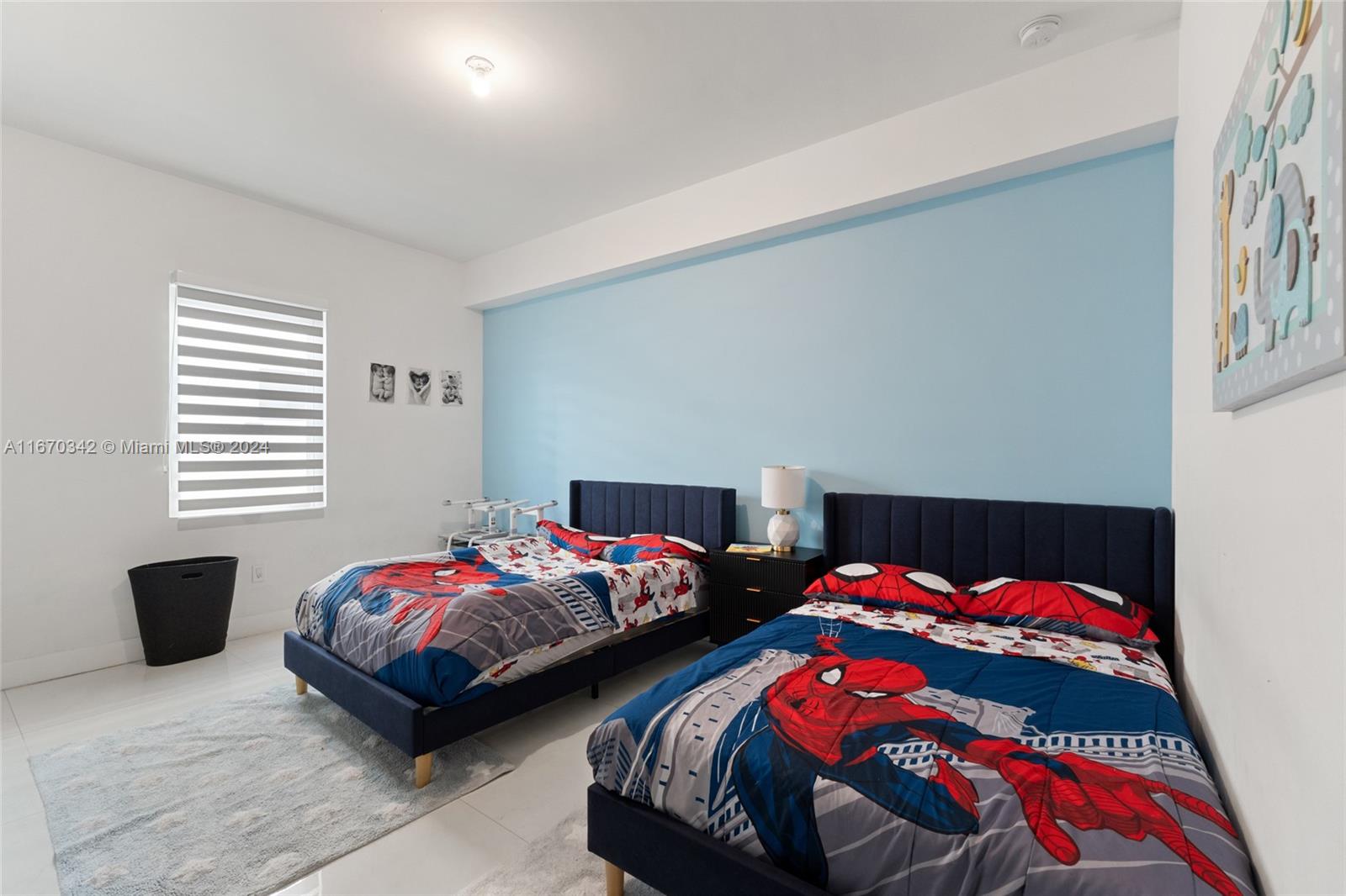 OASIS PARK SQUARE AT DORAL - Residential